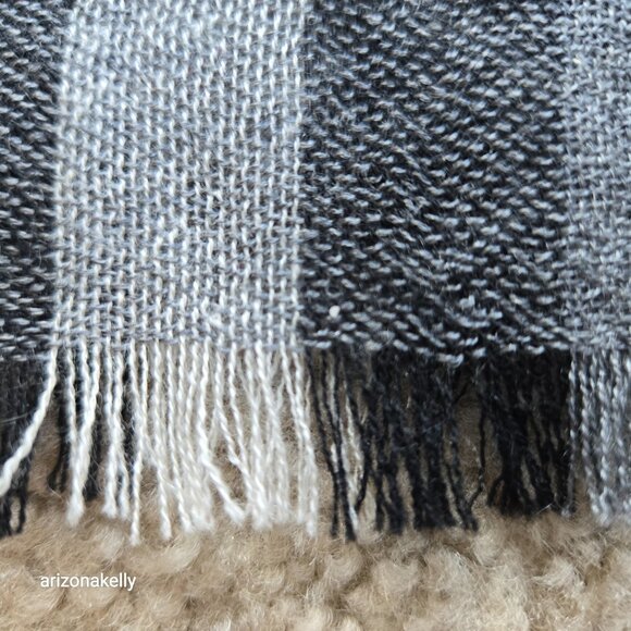 NWT Cashmere Plaid Lightweight Scarf FAIR TRADE Mary & Martha - Picture 8 of 11